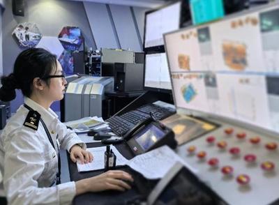 2023年前十月廣州白云機場口岸進出境旅客達1196萬人次